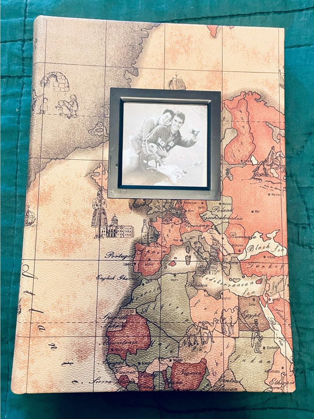 Vintage World Map Photo Album with Black Photo Frame - Multicolor